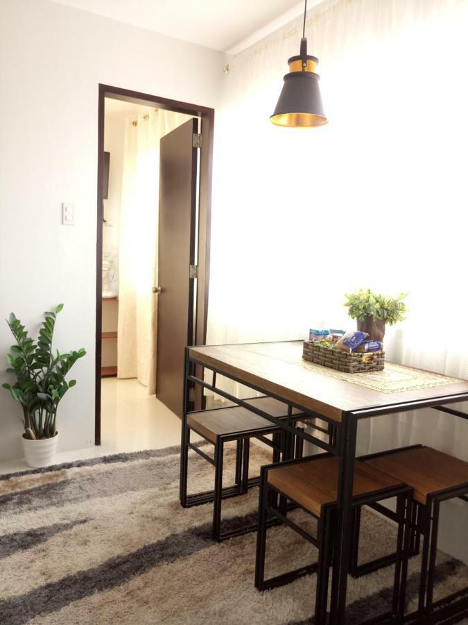 Unit 711 At Cityscapes Apartment Bacolod